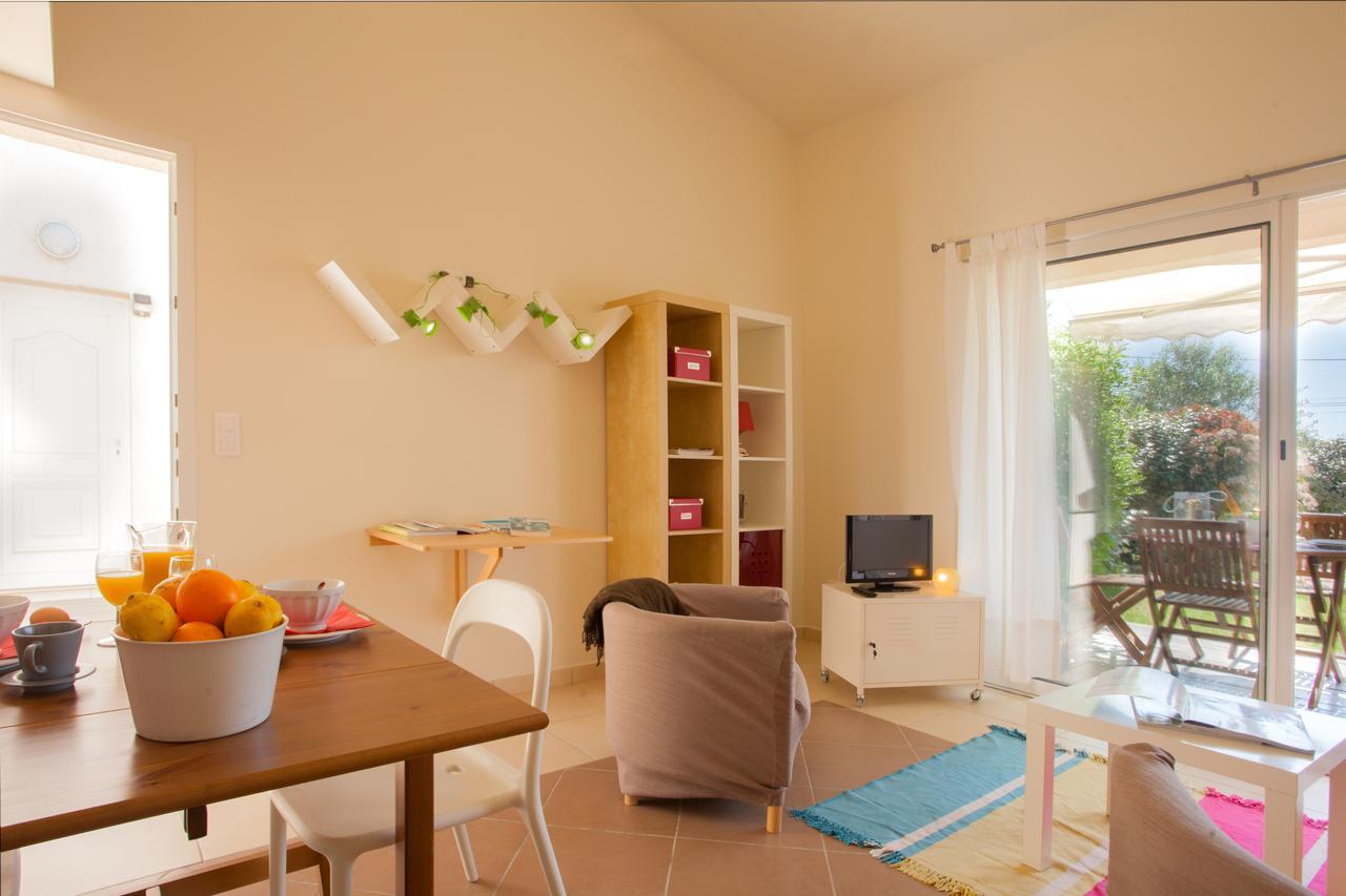 Residence Agula Mora Lecci Exterior foto